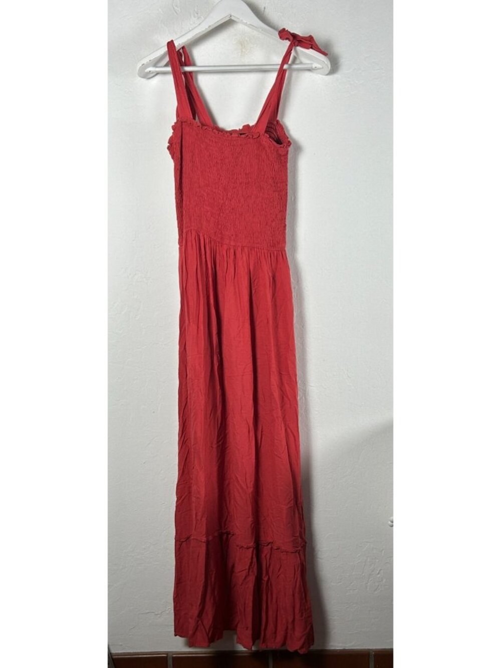 Zesica Women’s Red Maxi Dress Large Smocked Bodice Tie-Strap Sleeveless Casual